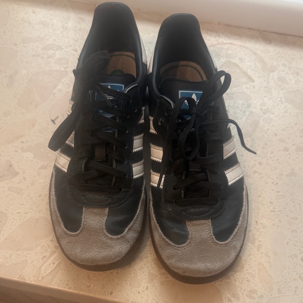Adidas big kids samba Sneakers size 3